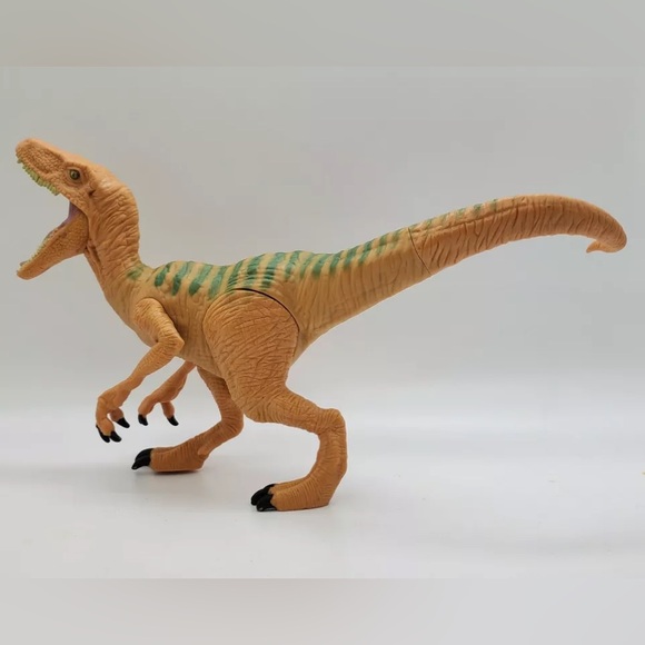 Jurassic World Velociraptor ECHO Raptor Dinosaur 10" Figure (Target Exclusive) - Picture 2 of 6